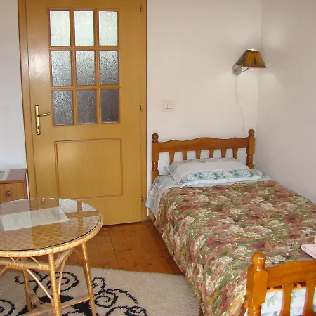 Woman Center 3*