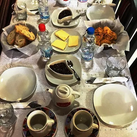Woman Center Bed and Breakfast
